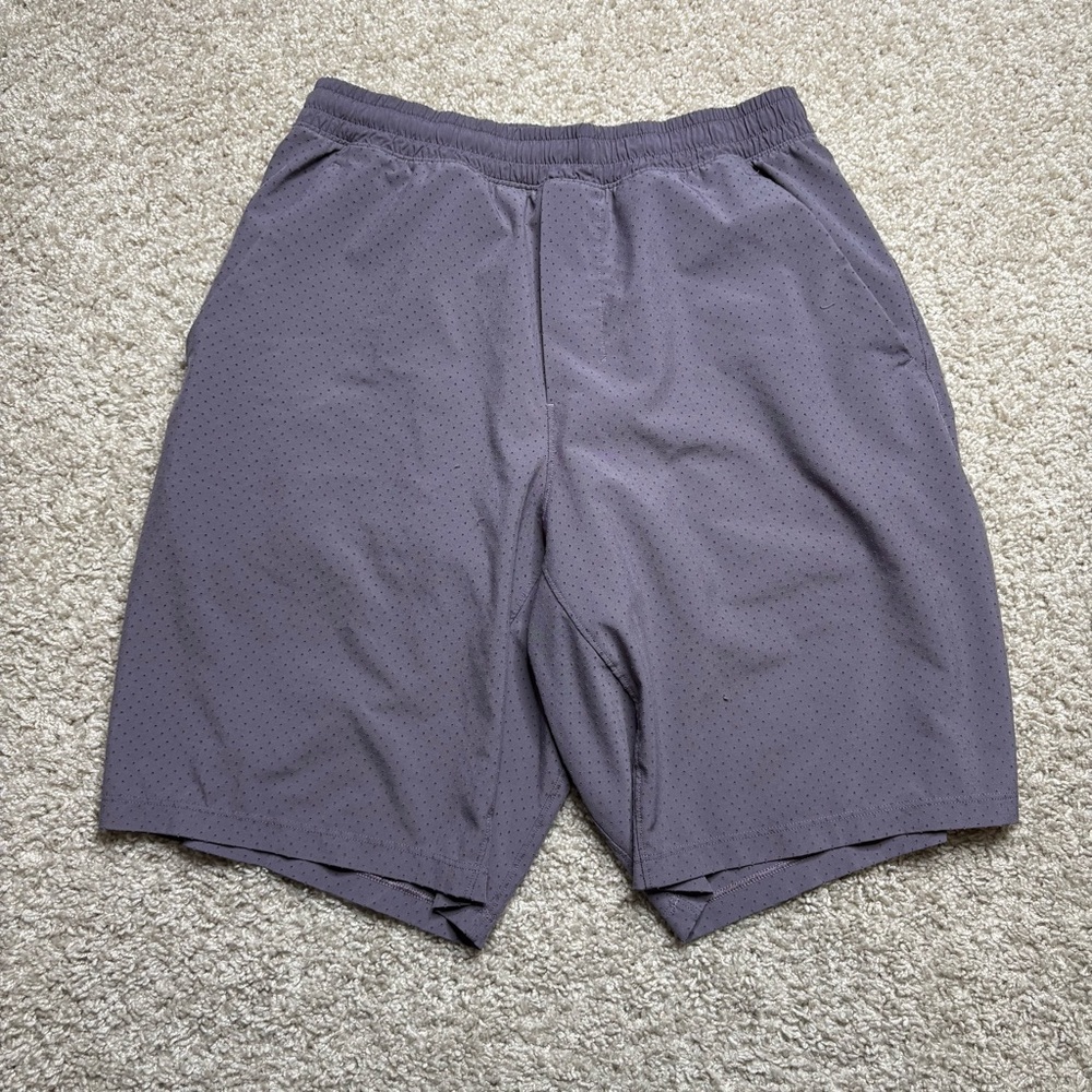 Lululemon Pace Breaker Short *Lined Perforated 9"